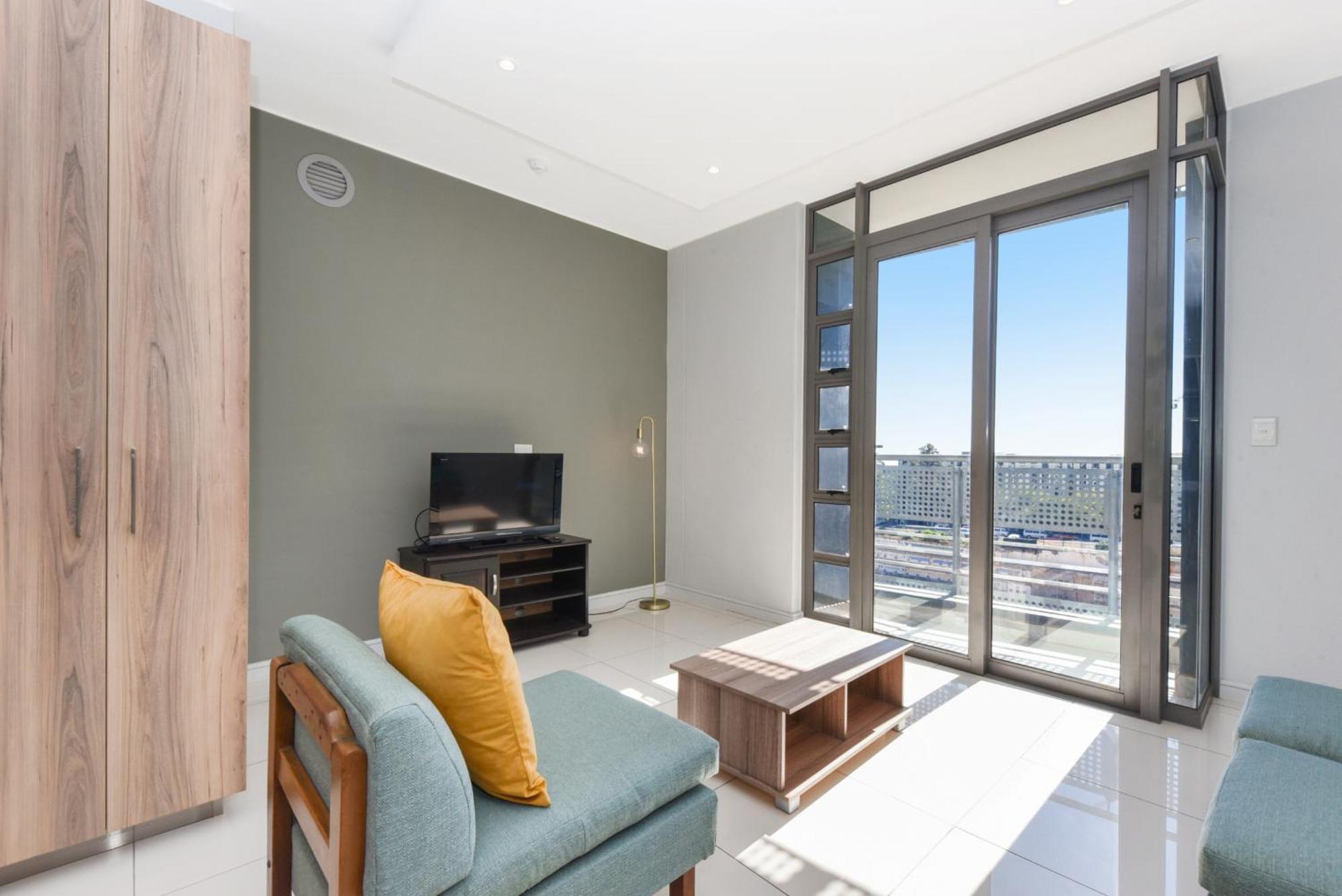 The Median Rosebank Luxury Apartment - Building With Generator Joanesburgo Exterior foto
